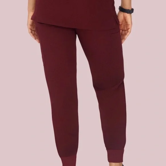 NWT - Mandala Scrub Set - Small - Wine - Picture 7 of 7